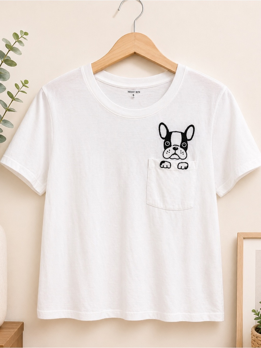 Messy Bun Just Chillin‎ White T-Shirt French Bull Dog Graphic Small